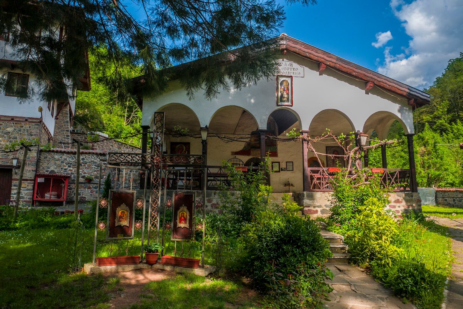 Osenovlag (Seven Thrones) Monastery