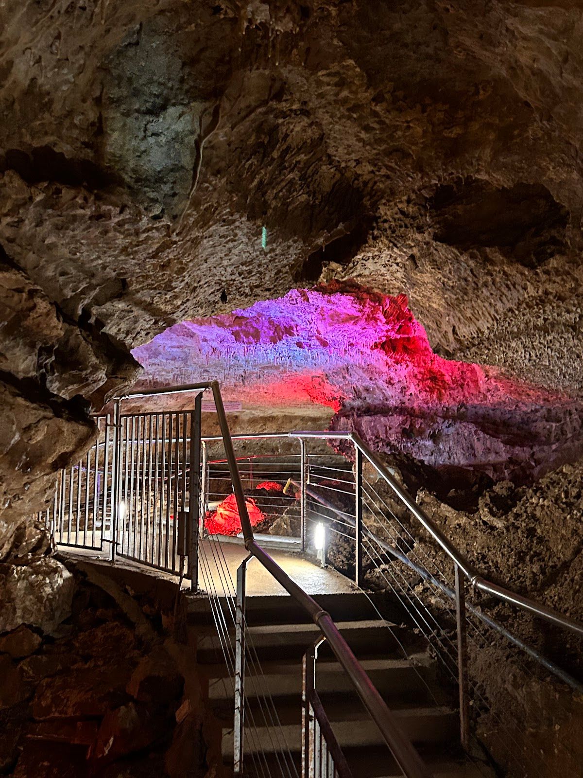 Biserna Cave (Zandana)
