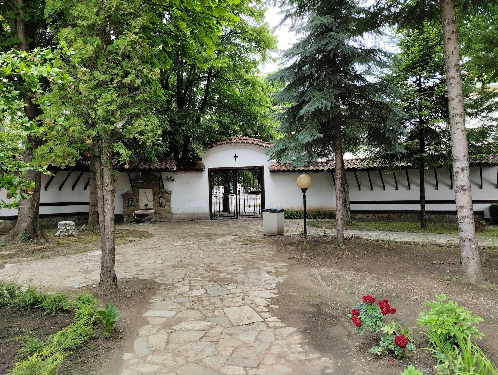 Църква "Успение Богородично" – снимка 5
