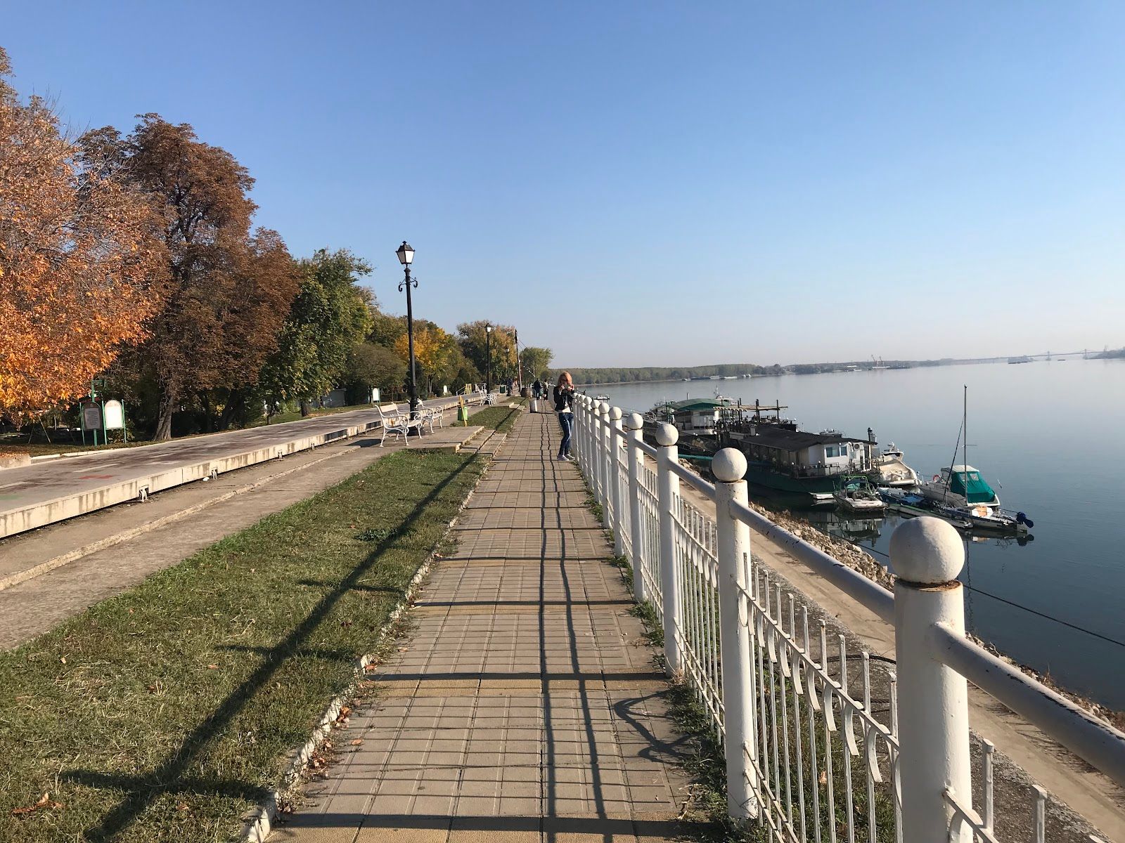 Riverside Promenade – photo 3