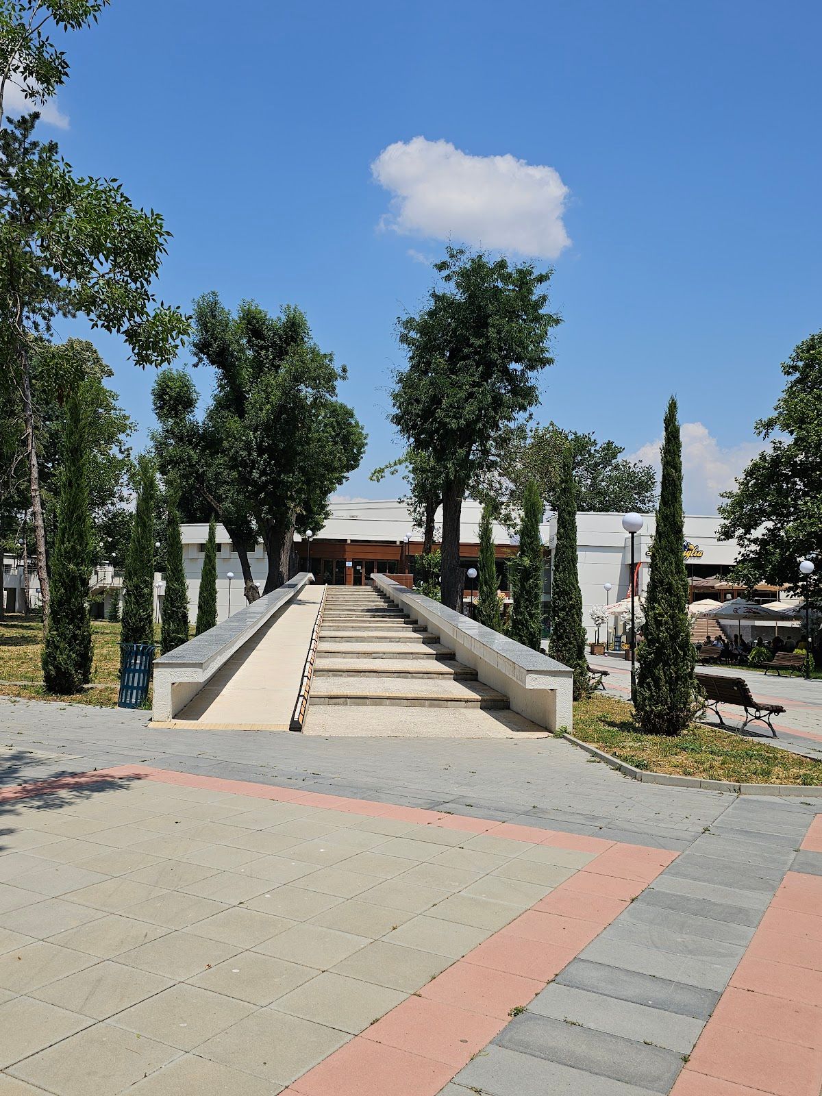 Georgi Bratanov Youth Center  – photo 4
