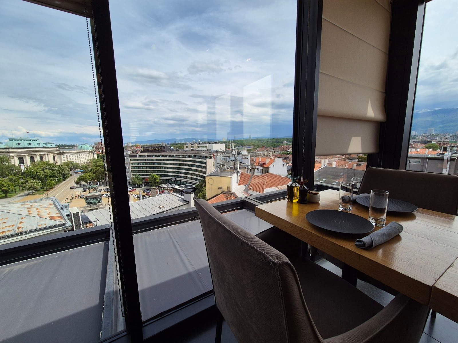Sense Rooftop Bar – снимка 2