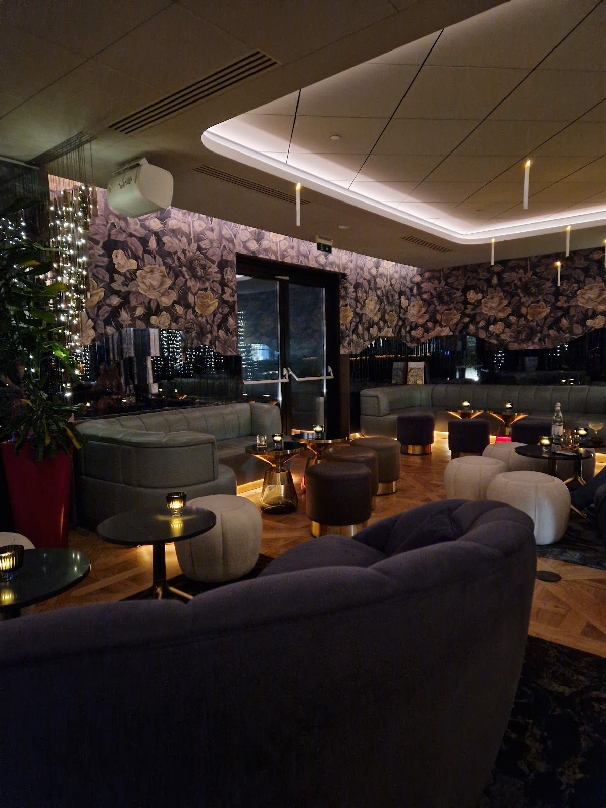 The Scene Rooftop Bar & Terrace – снимка 5