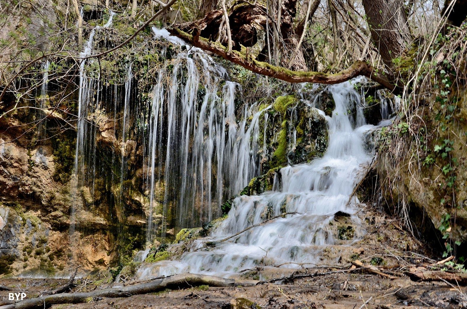 Peshterski Waterfall