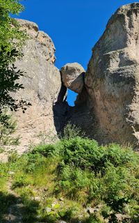 Караджов камък