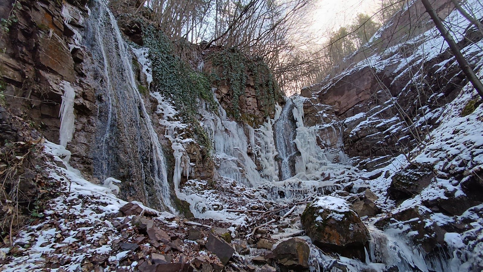 Sakoshki Waterfalls
