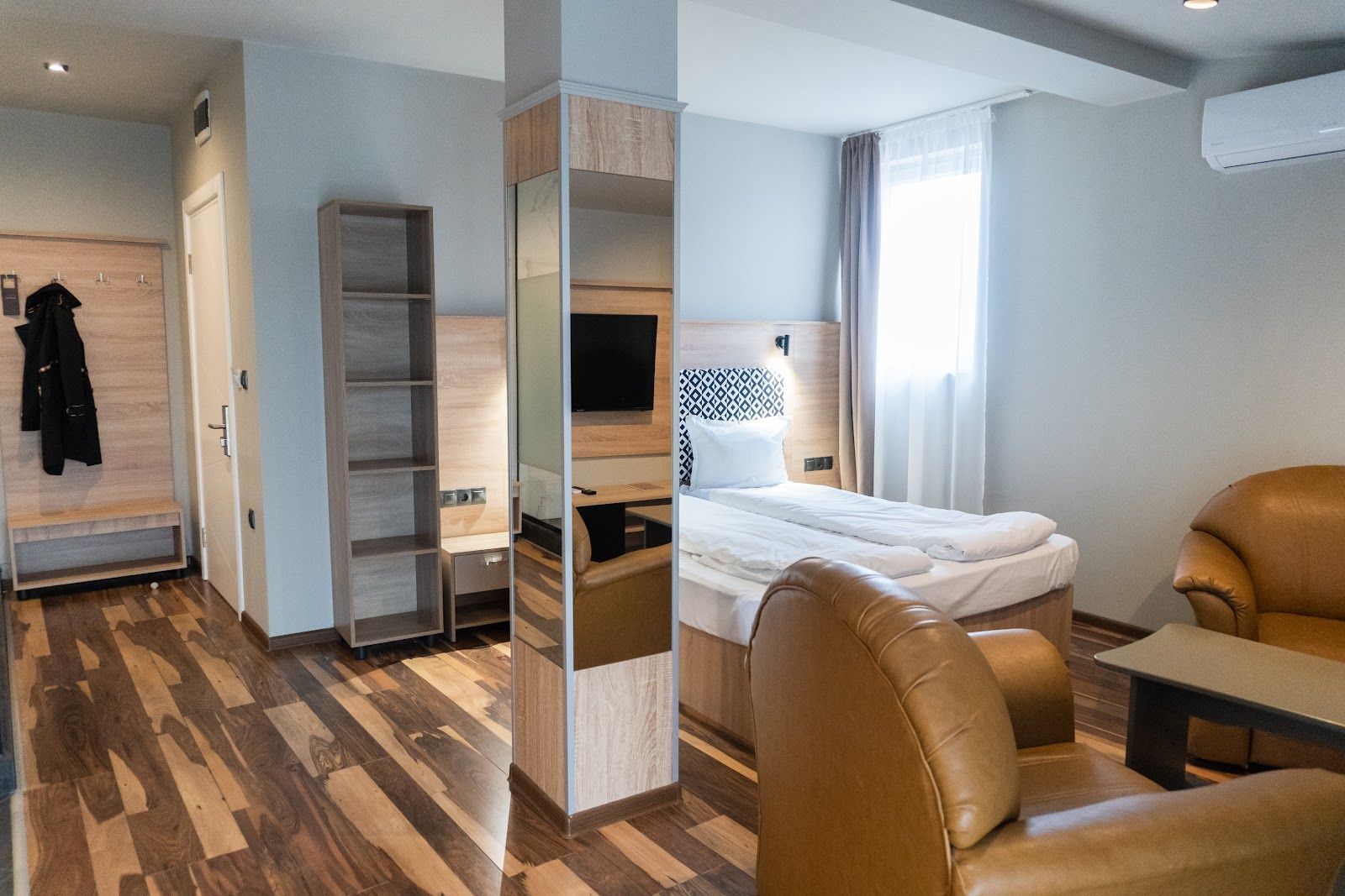 Hotel BLVD7 – снимка 5