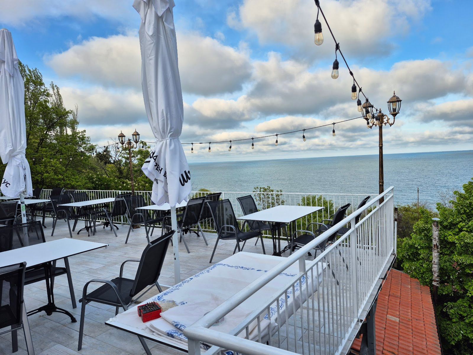 Danton Fish Restaurant
