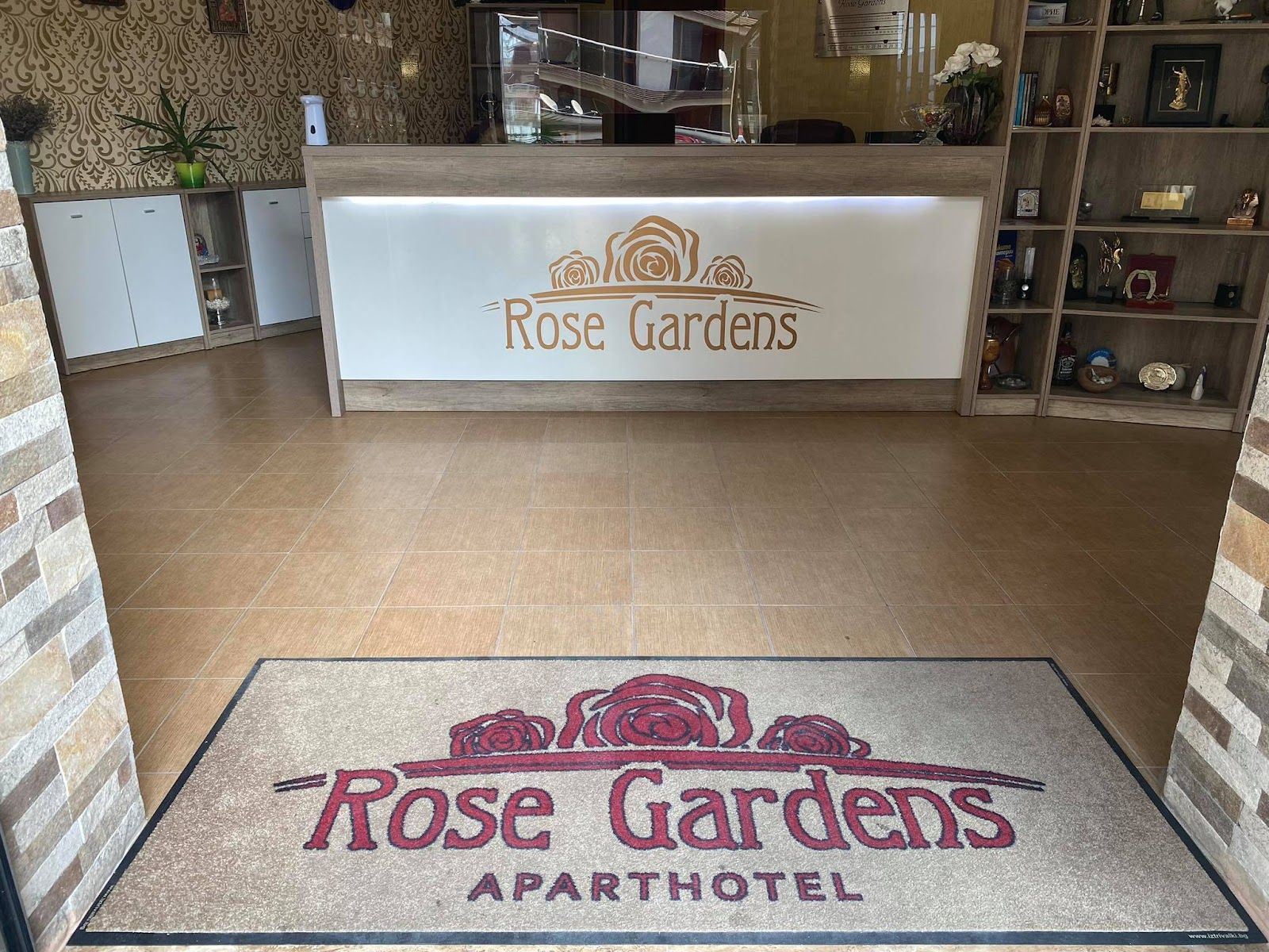 Rose Gardens Apart Hotel – снимка 5