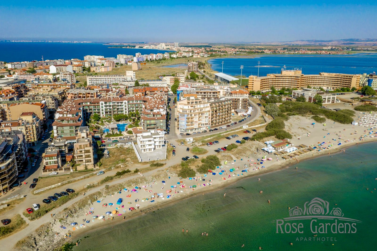 Rose Gardens Apart Hotel – снимка 1