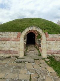 Thracian Domed Tomb "Kuhata Mogila" (the Hollow Mound)