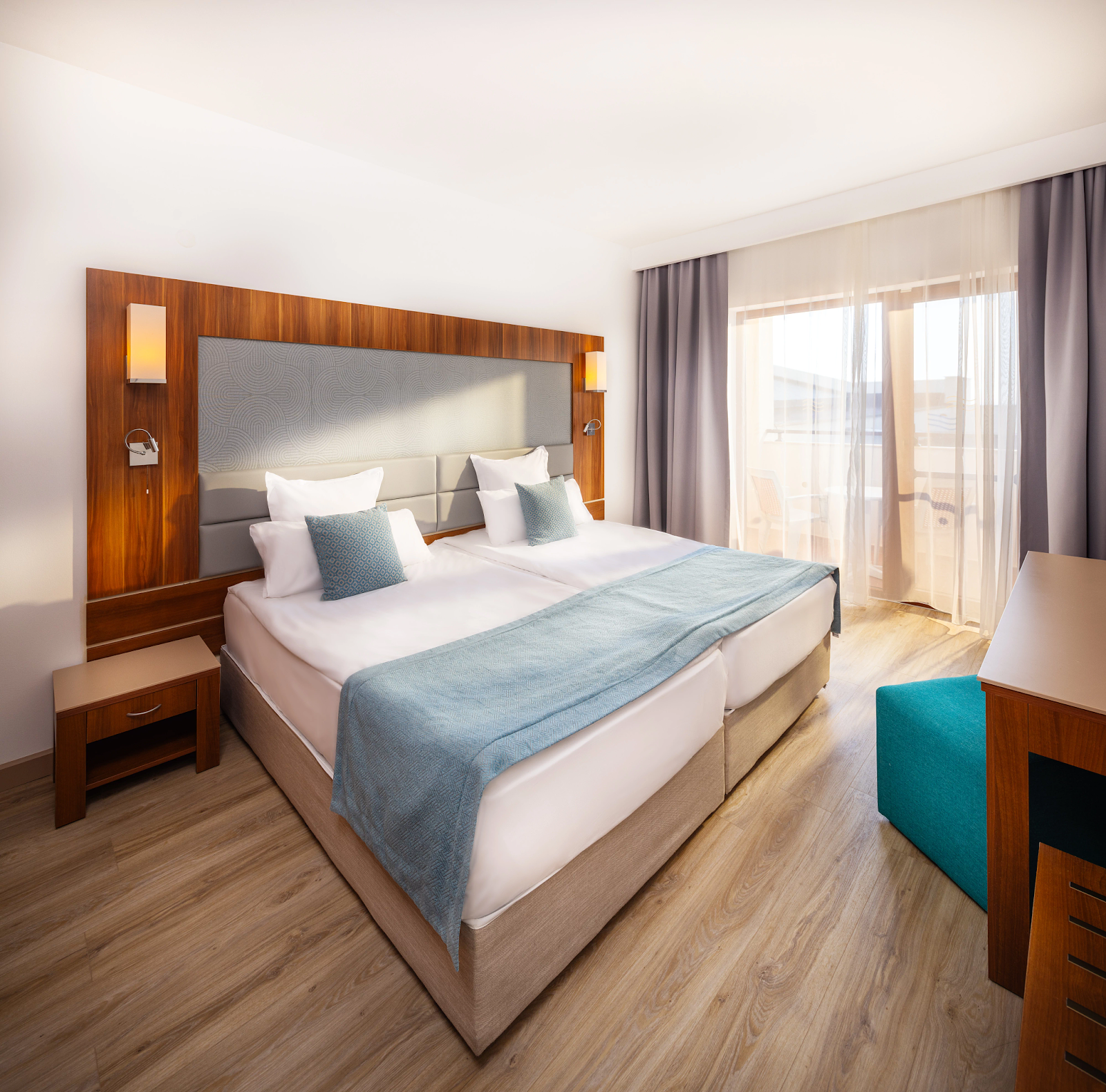 Alua Helios Bay – снимка 5