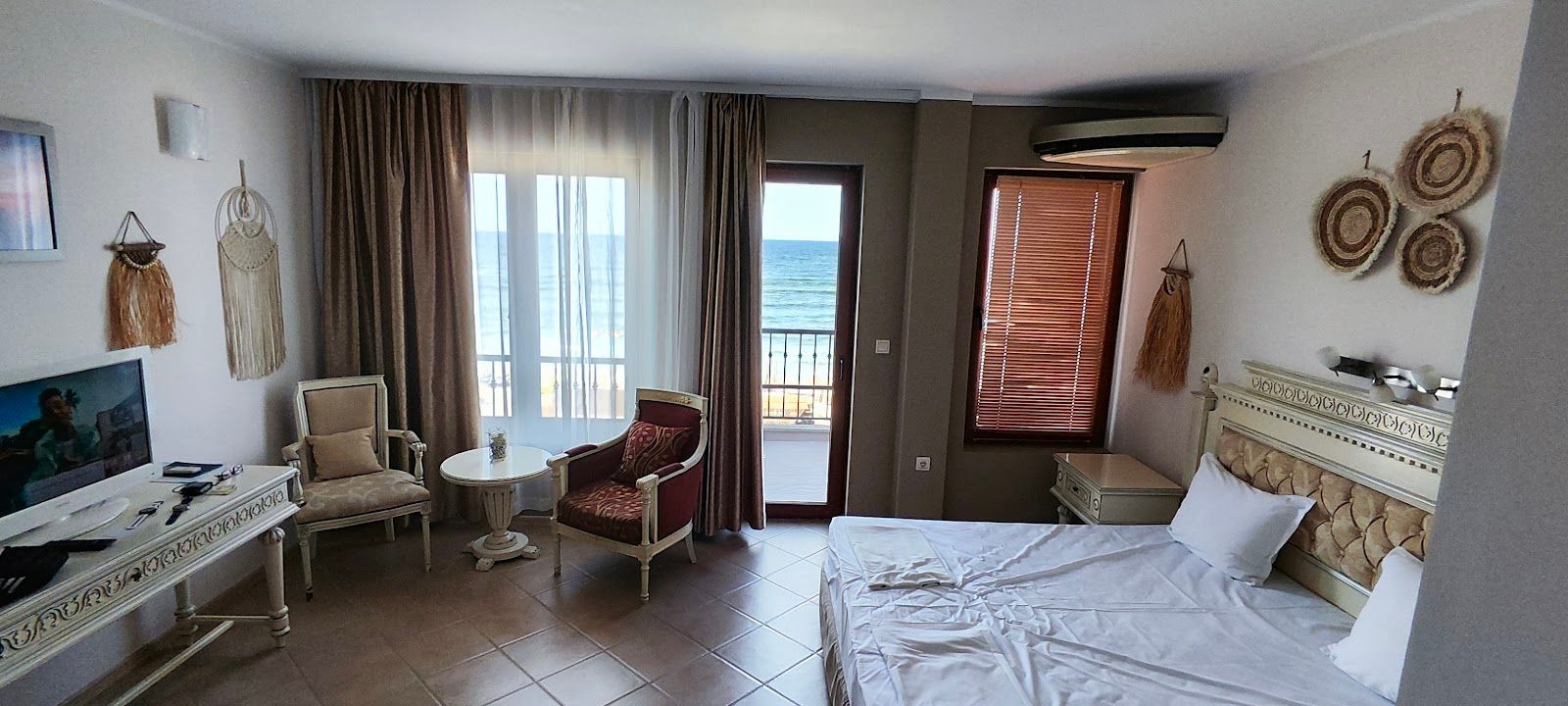 Primea Beach Residence – снимка 1
