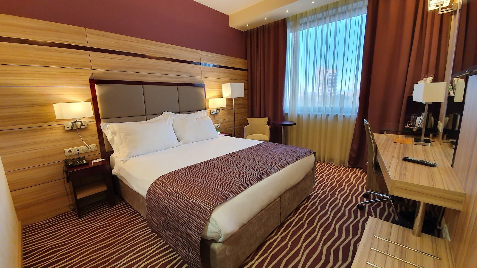 Holiday Inn Plovdiv – снимка 2