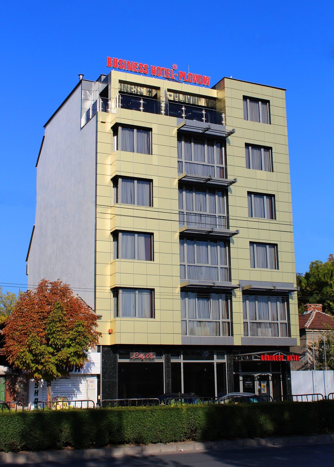 Business Hotel Plovdiv – снимка 1