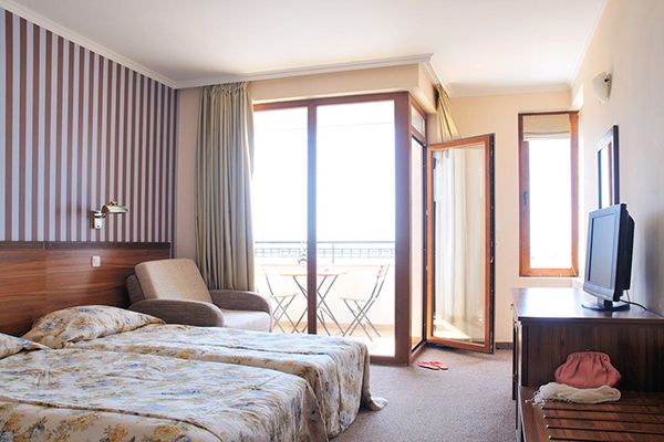 Selena Hotel – photo 2