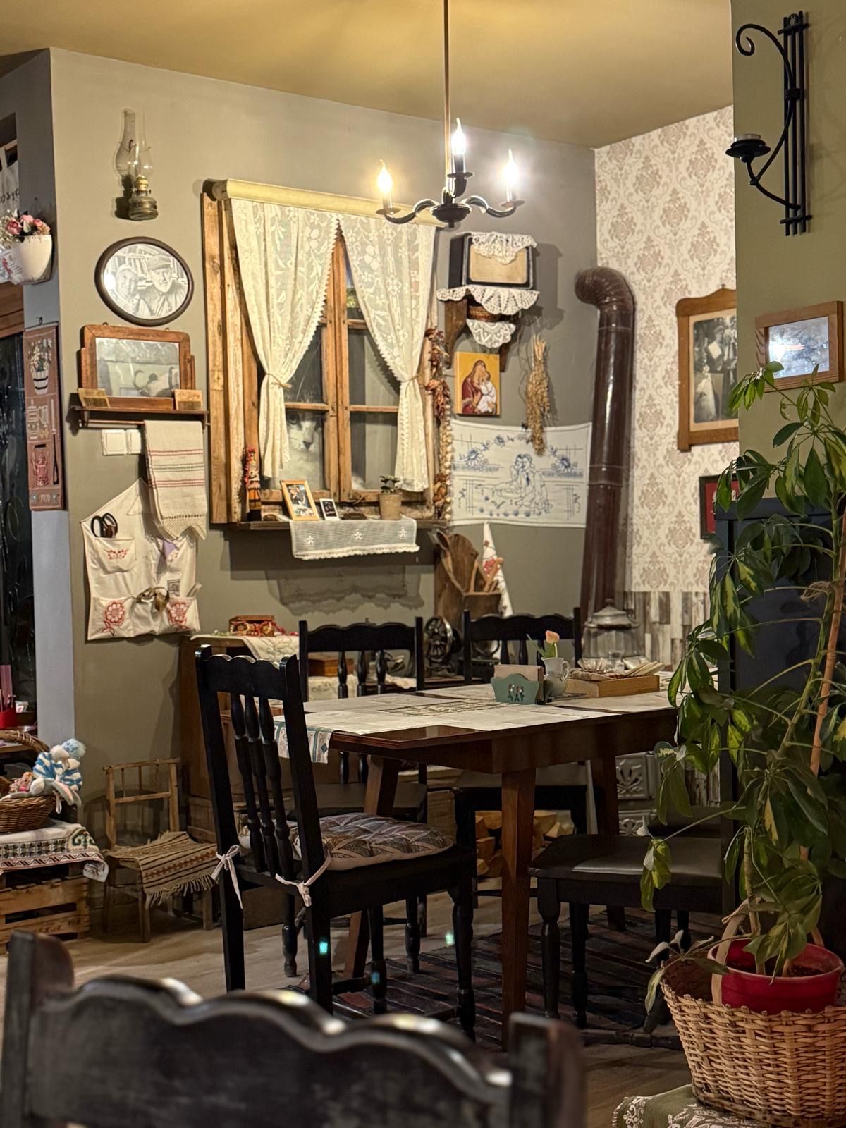 Retro Restaurant Borika