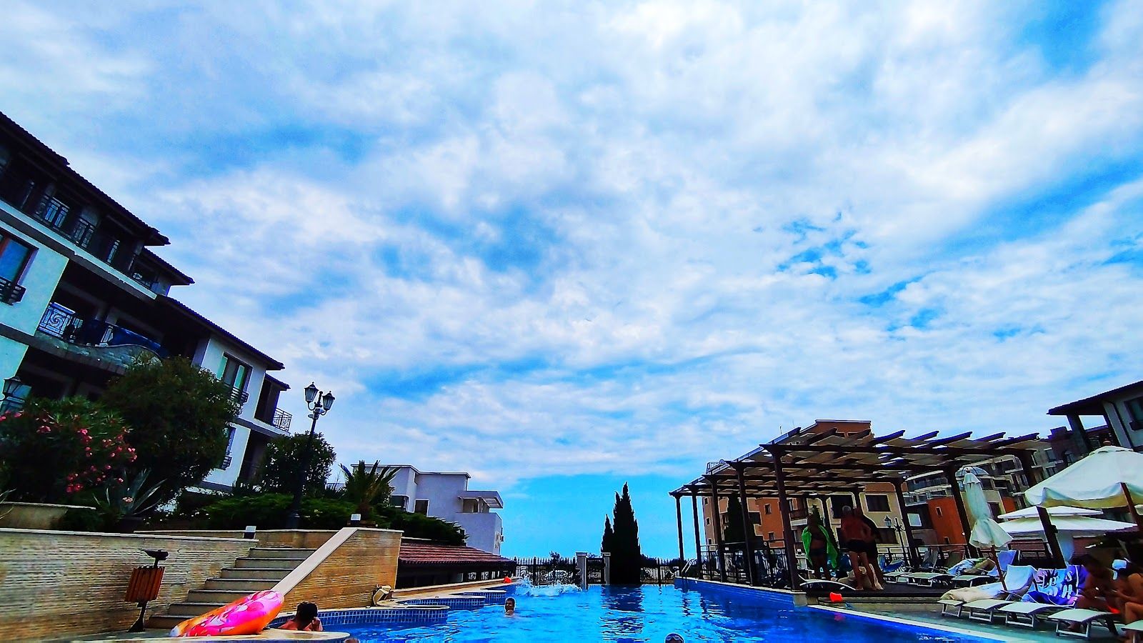 Rose Gardens Apart Hotel – снимка 3