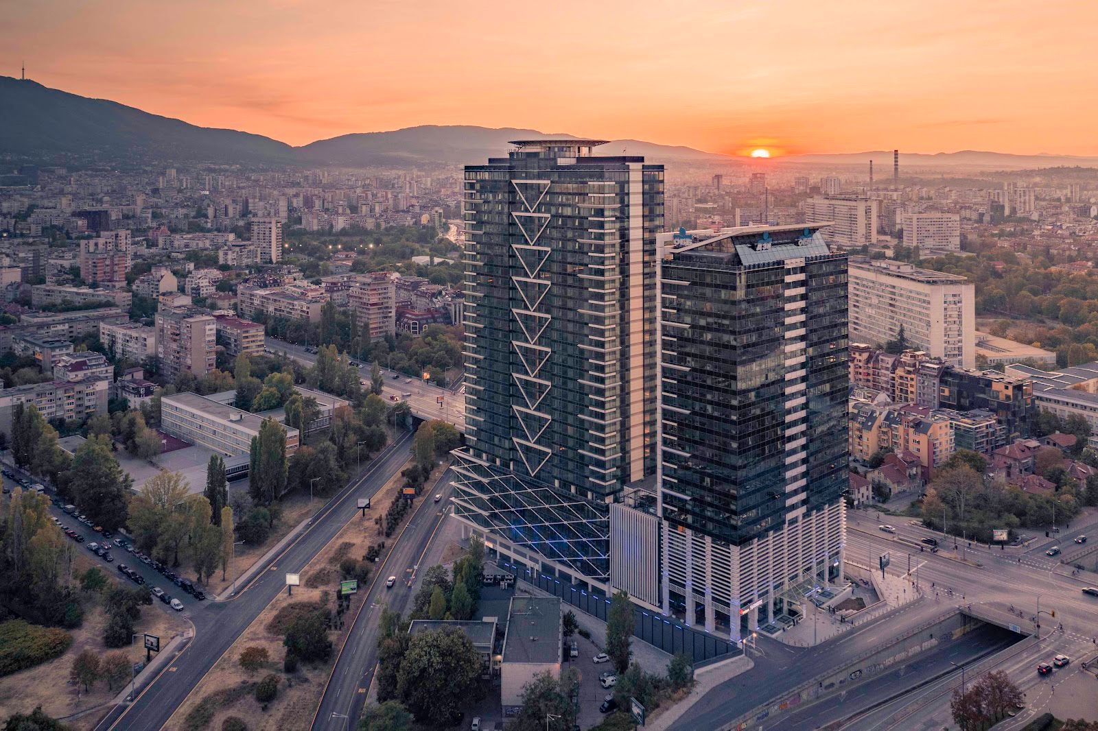 Grand Hotel Millennium Sofia – снимка 1