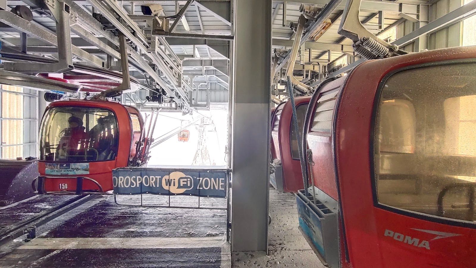 Lift Yastrebets (Gondola) – photo 3