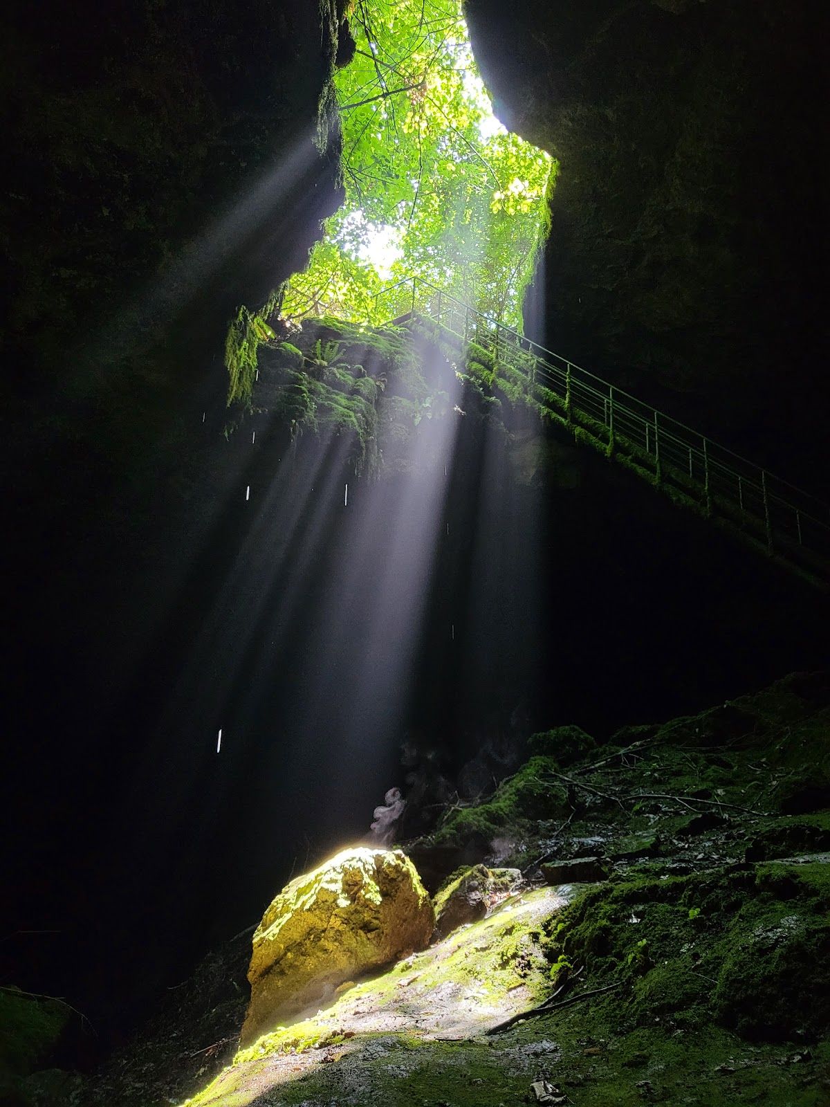 Stalbitsata Cave