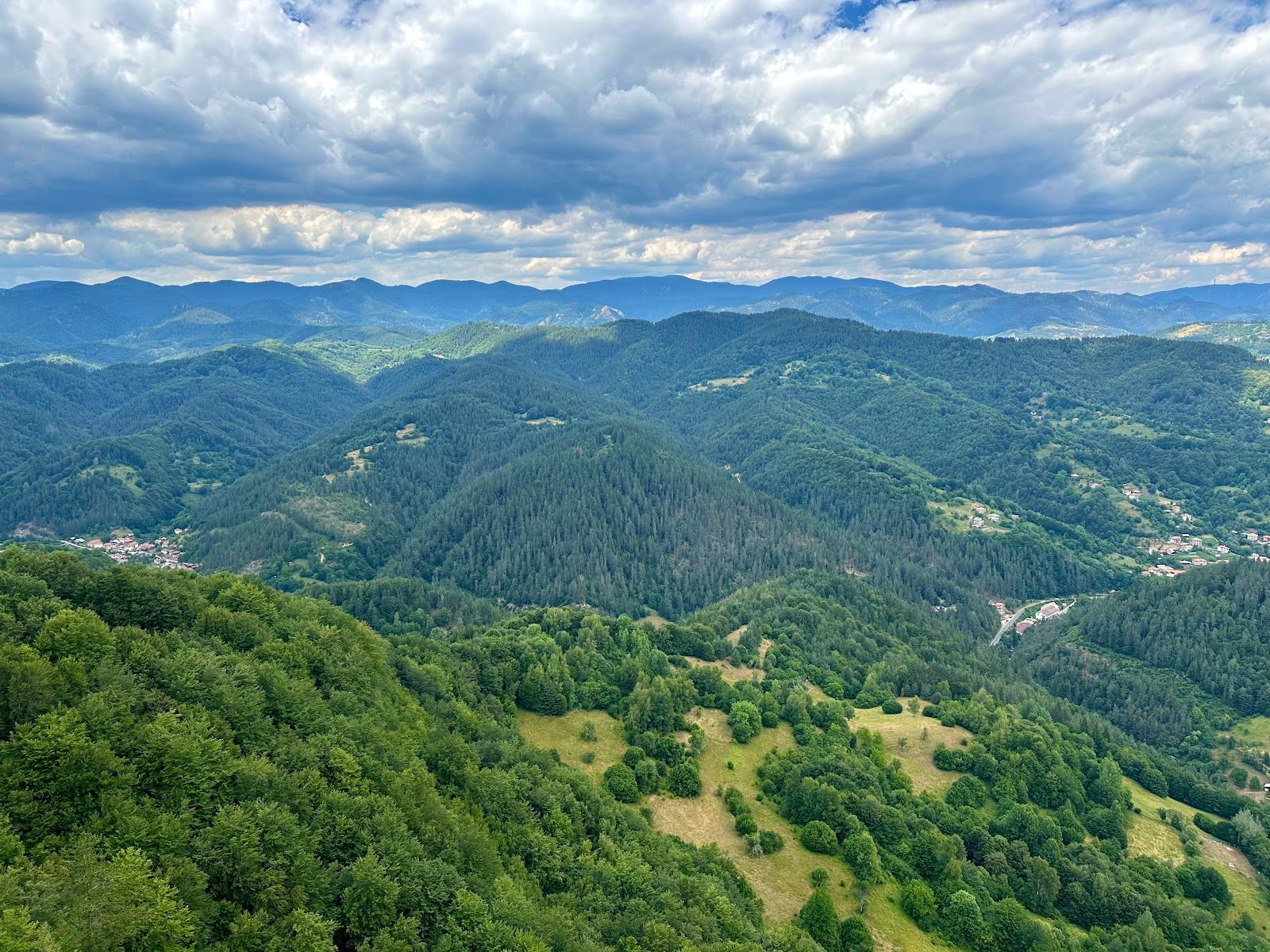 The “Varhat” (“The Peak”)