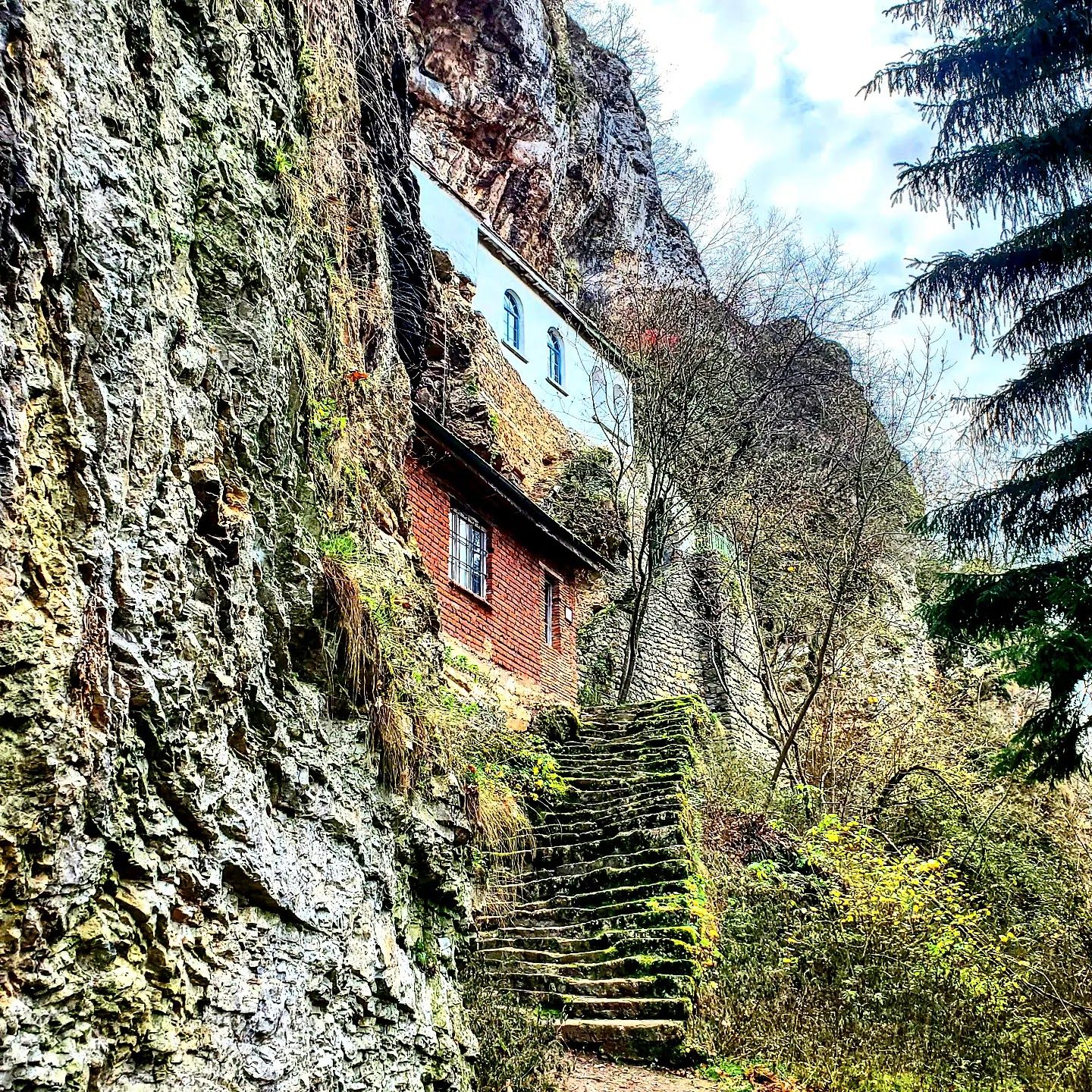 Razboishte Monastery "Presentation of the Blessed Virgin Mary"